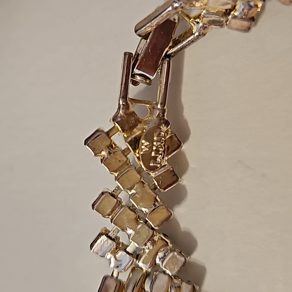 LUND Black & Clear Rhinestone on Silvertone 7" Long Bracelet - Picture 7 of 8